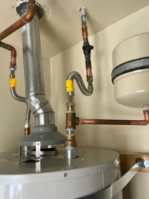 Water heater installation and plumbing repair in Owensboro